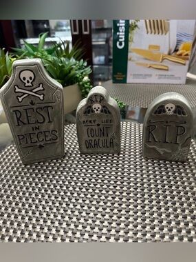 Gray Ceramic Halloween Tombstone Set - Decorative Home Accent